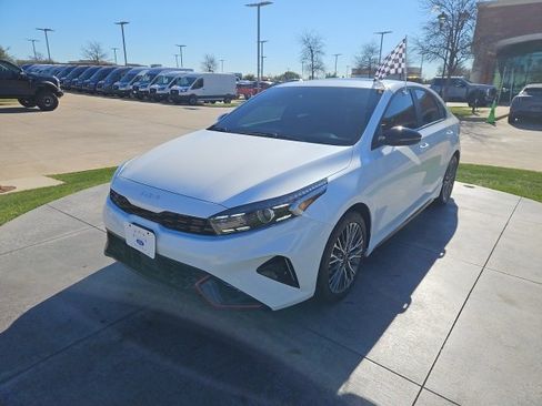 Used 2024 Kia Forte GT-Line w/ GT-Line Premium Package image 3