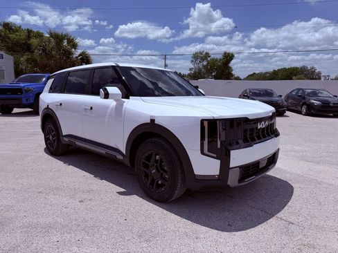 New 2027 Kia Telluride LX FWD image 2