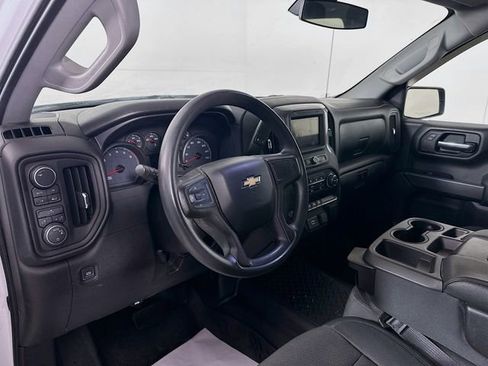 Used 2019 Chevrolet Silverado 1500 Custom w/ Custom Value Package image 10