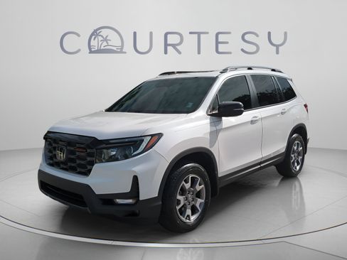 Certified 2023 Honda Passport TrailSport image 10