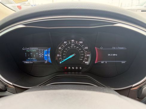 Used 2019 Ford Fusion SE w/ Equipment Group 151A FWD image 29