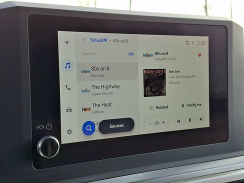 Used 2025 Toyota Tacoma SR5 image 3