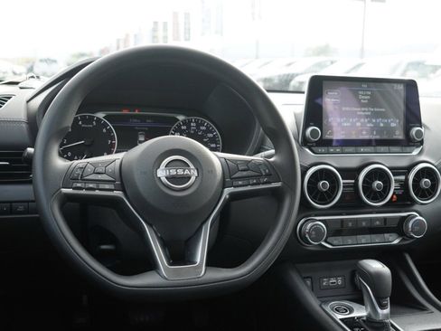 Certified 2025 Nissan Sentra SV image 22