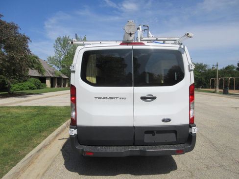 Used 2015 Ford Transit 250 130 Low Roof w/ Exterior Upgrade Package RWD image 11