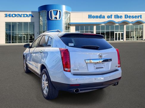 Used 2016 Cadillac SRX Luxury w/ Driver Awareness Package FWD image 5