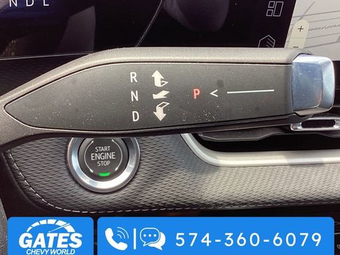 Used 2026 Chevrolet Equinox LT FWD image 27