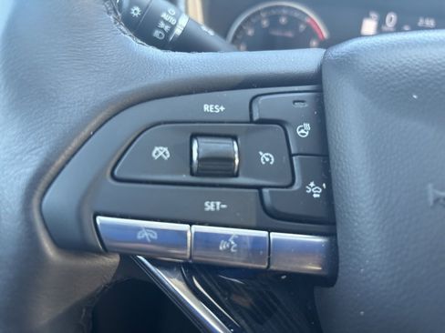 Certified 2025 Cadillac XT6 Premium Luxury image 39