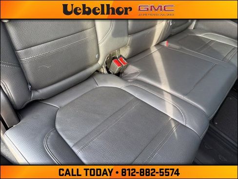 Used 2021 GMC Sierra 2500 Denali w/ Denali Black Diamond Edition image 5