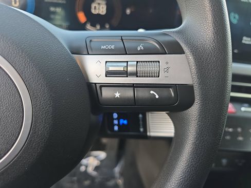 Used 2025 Hyundai Sonata SEL FWD image 17