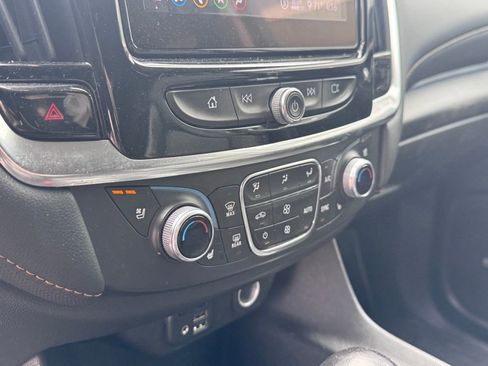 Used 2021 Chevrolet Traverse Premier AWD/4WD image 14