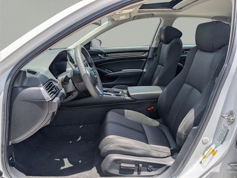 Used 2020 Honda Accord EX image 17