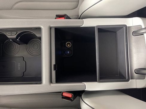 Certified 2025 Hyundai Palisade SEL image 26