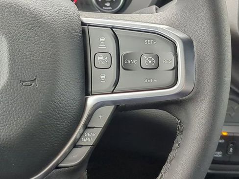 New 2026 RAM 2500 Big Horn AWD/4WD image 30