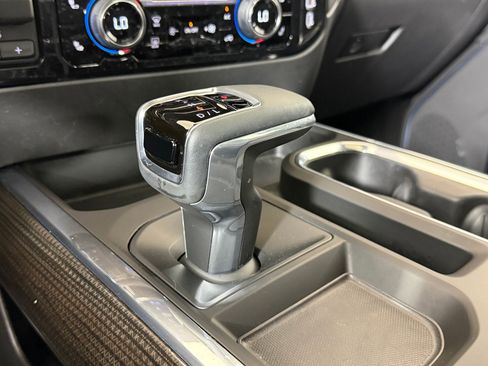 Used 2024 Chevrolet Silverado 1500 LT Trail Boss w/ LT Trail Boss Premium Package image 17