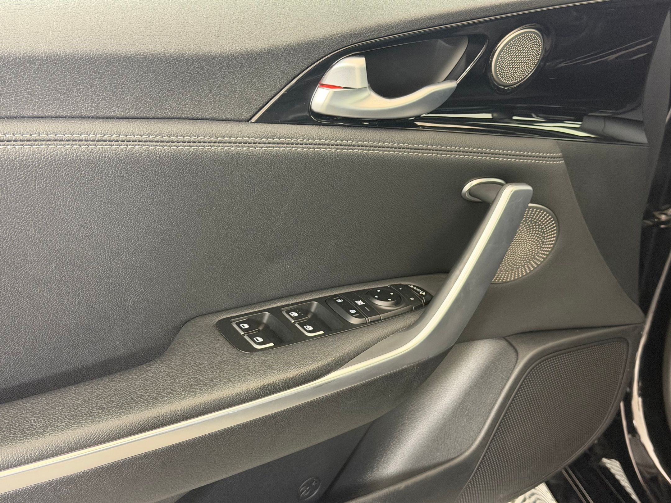 Used 2021 Kia Stinger GT-Line w/ Sun & Sound Package AWD/4WD image 13