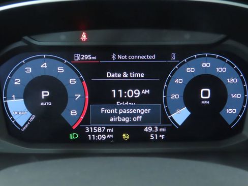 Used 2023 Audi Q3 2.0T Premium w/ Convenience Package image 34