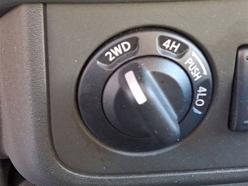 Used 2017 Nissan Frontier SV w/ SV Value Truck Package image 22