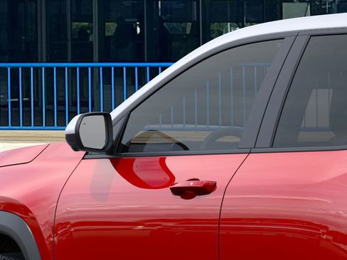 New 2026 Chevrolet Equinox LT w/ Safety and Technology Package image 12