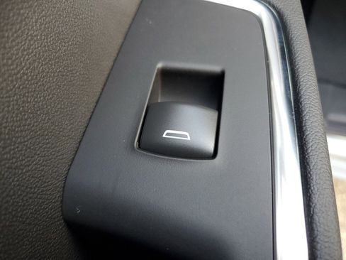 New 2025 GMC Sierra 1500 Elevation w/ Preferred Package image 17