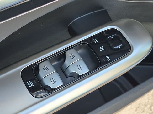 Used 2026 Mercedes-Benz C 300 4MATIC Sedan image 15