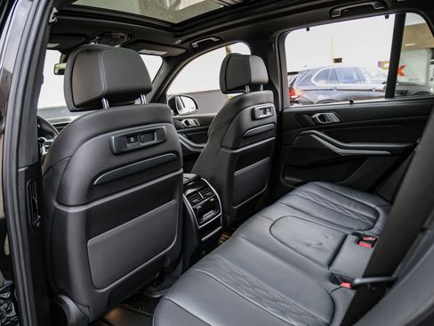 Used 2023 BMW X5 sDrive40i w/ Executive Package RWD image 39