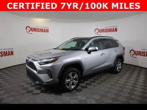 Used 2022 Toyota RAV4 XLE w/ Convenience Package image 4