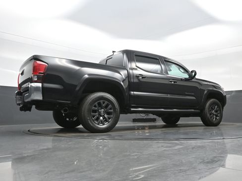 Used 2023 Toyota Tacoma SR5 w/ Black Out Package (TMS) AWD/4WD image 32