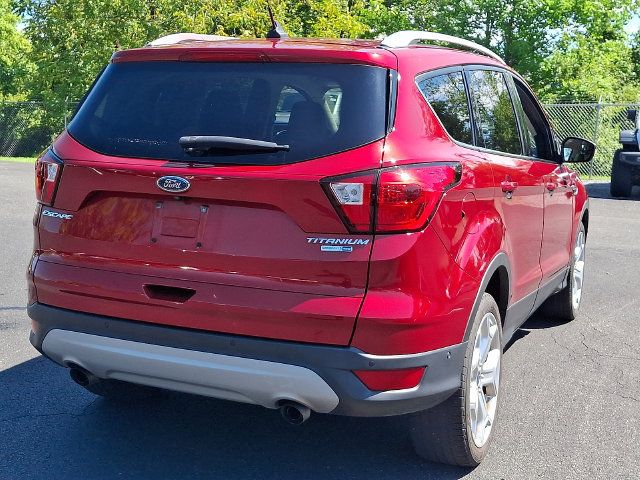 Used 2019 Ford Escape Titanium AWD/4WD image 14