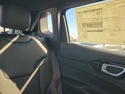 New 2026 Jeep Compass Latitude image 14