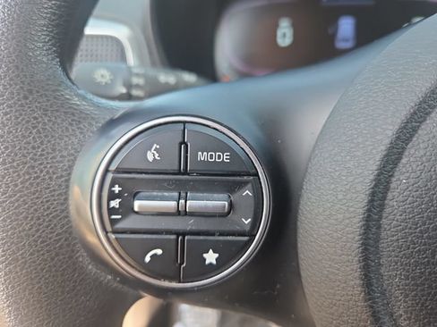 Used 2023 Kia Soul LX FWD image 20