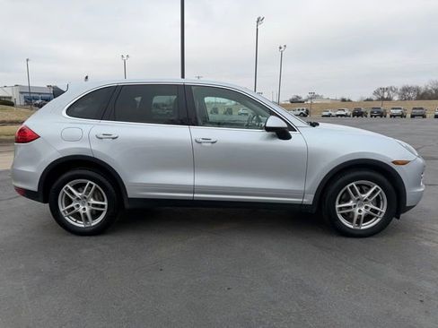 Used 2011 Porsche Cayenne image 8
