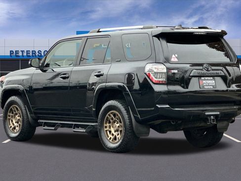 Used 2022 Toyota 4Runner SR5 Premium image 6