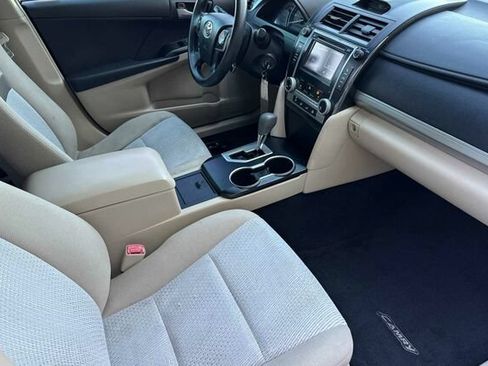 Used 2012 Toyota Camry LE FWD image 15