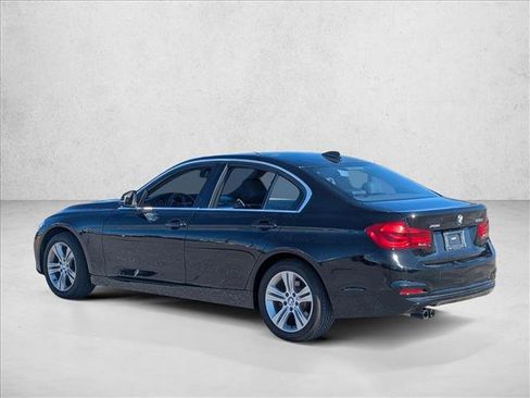 Used 2018 BMW 330i xDrive 330i xDrive image 7