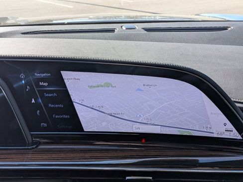 Used 2024 Cadillac Escalade Premium Luxury image 11