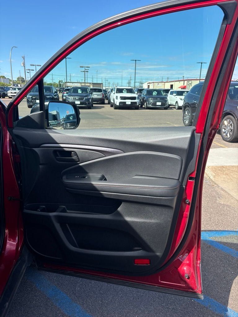 Used 2022 Honda Passport TrailSport image 19