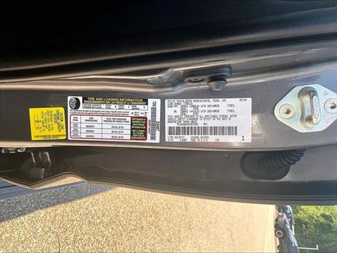 Certified 2024 Toyota Sequoia SR5 AWD/4WD image 34