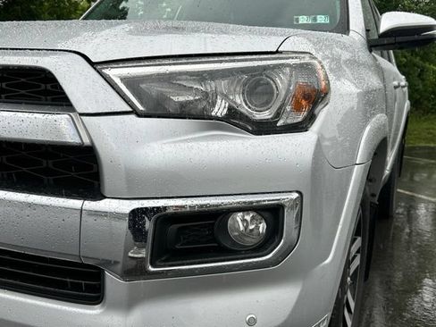 Used 2018 Toyota 4Runner Limited AWD/4WD image 9