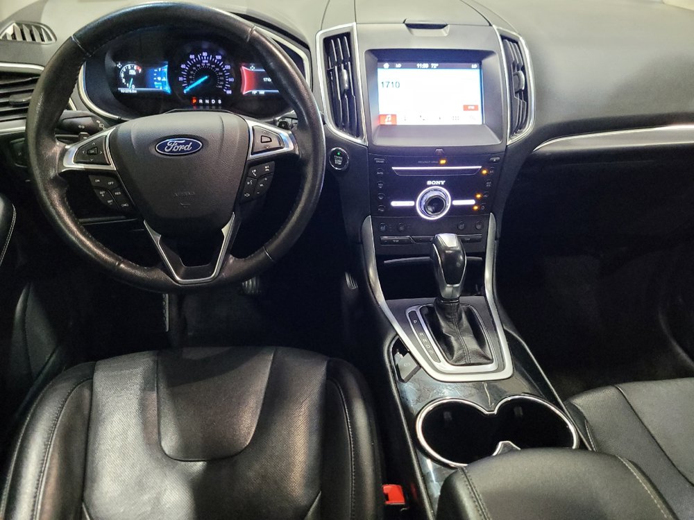 Used 2018 Ford Edge Titanium w/ Equipment Group 301A AWD/4WD image 22