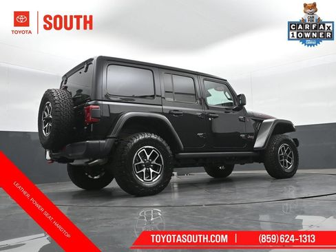 Used 2026 Jeep Wrangler Unlimited Rubicon AWD/4WD image 34