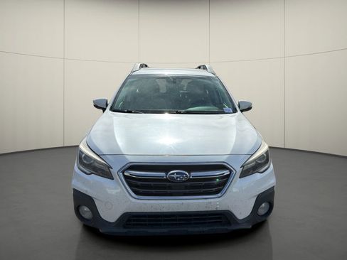 Used 2019 Subaru Outback 2.5i Limited AWD/4WD image 2
