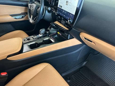 Used 2024 Lexus NX 350h AWD w/ Vision Package image 13