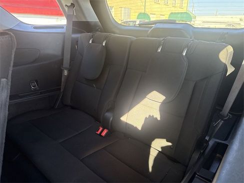 Used 2020 Ford Explorer XLT image 22