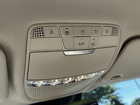 Certified 2022 Mercedes-Benz GLC 300 image 32