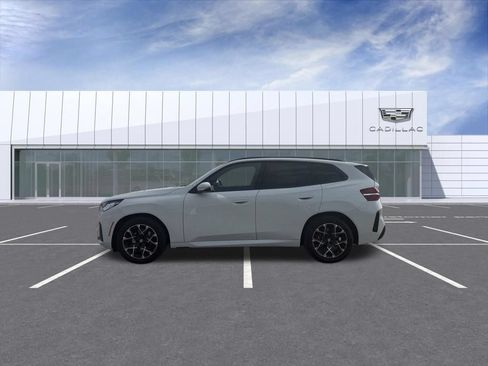 Used 2025 BMW X3 xDrive30i w/ Premium Package AWD/4WD image 5