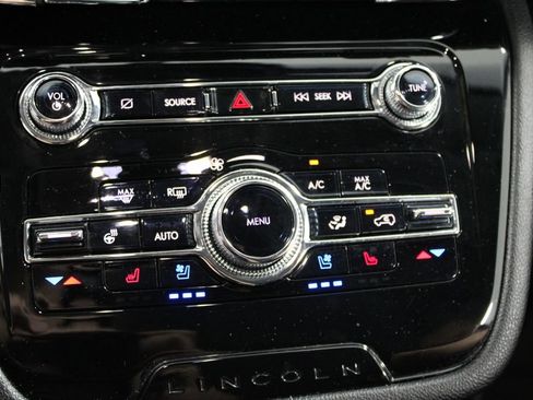 Used 2022 Lincoln Corsair AWD w/ Equipment Group 101A image 46