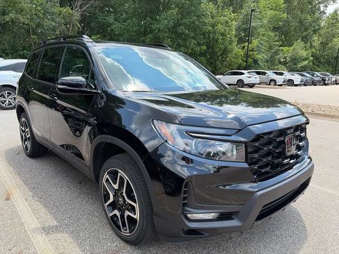 Used 2022 Honda Passport Elite image 3