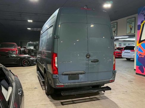 Used 2019 Mercedes-Benz Sprinter 144 image 7