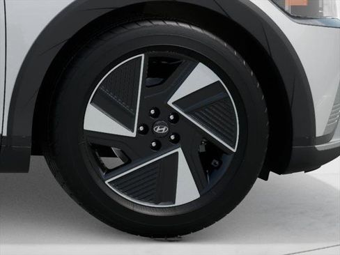 New 2026 Hyundai Ioniq 5 SEL image 8