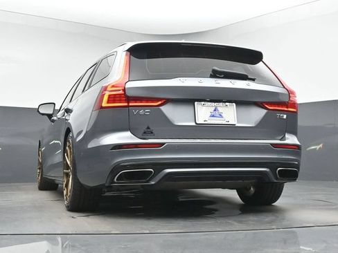 Used 2021 Volvo V60 T6 R-Design w/ Advanced Package FWD image 15